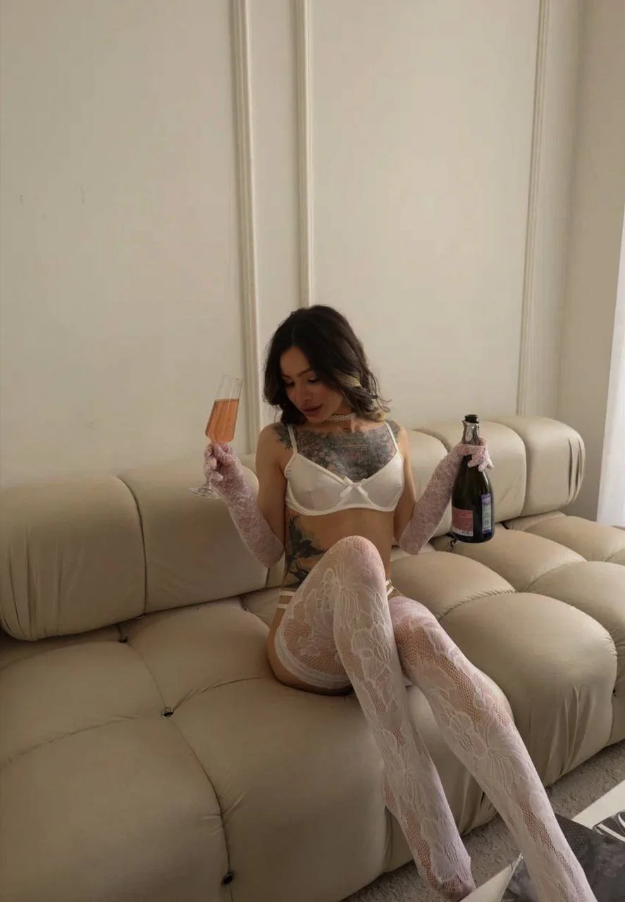 XXX Porn Photo of Nude Sola_LI 19