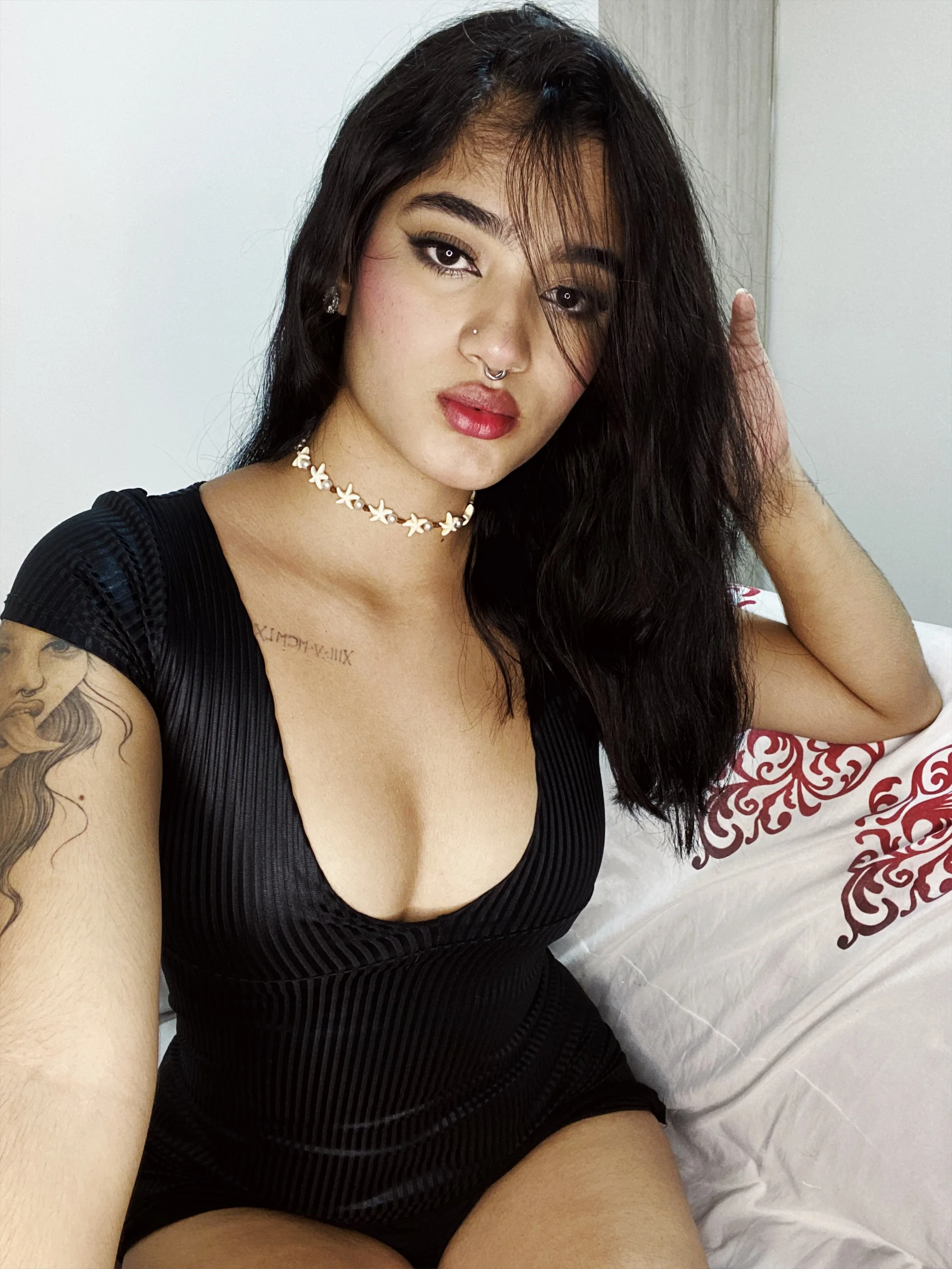XXX Porn Photo of Nude charlotte_9999 17
