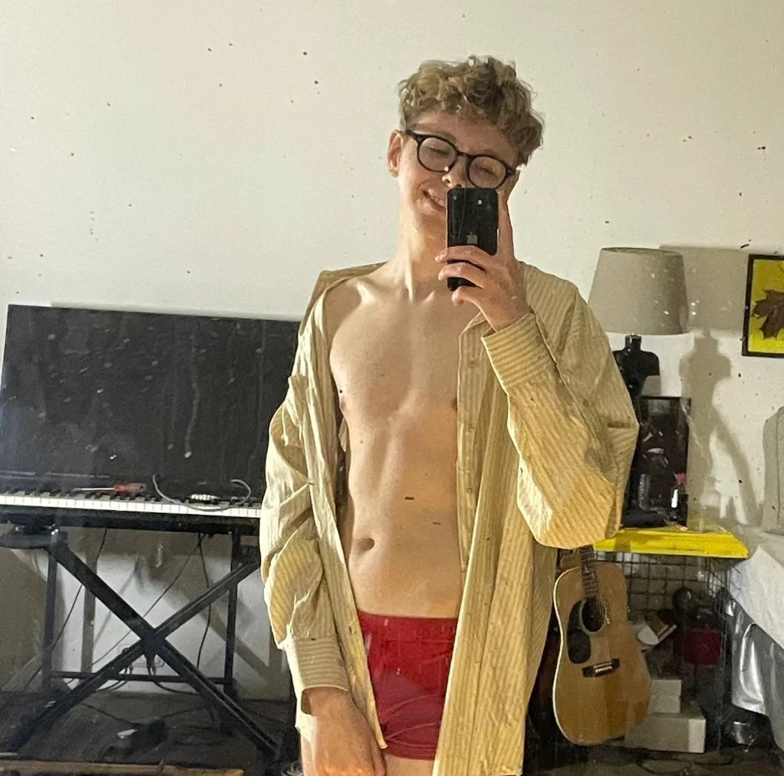 XXX Porn Photo of Nude Tommy_passion 2