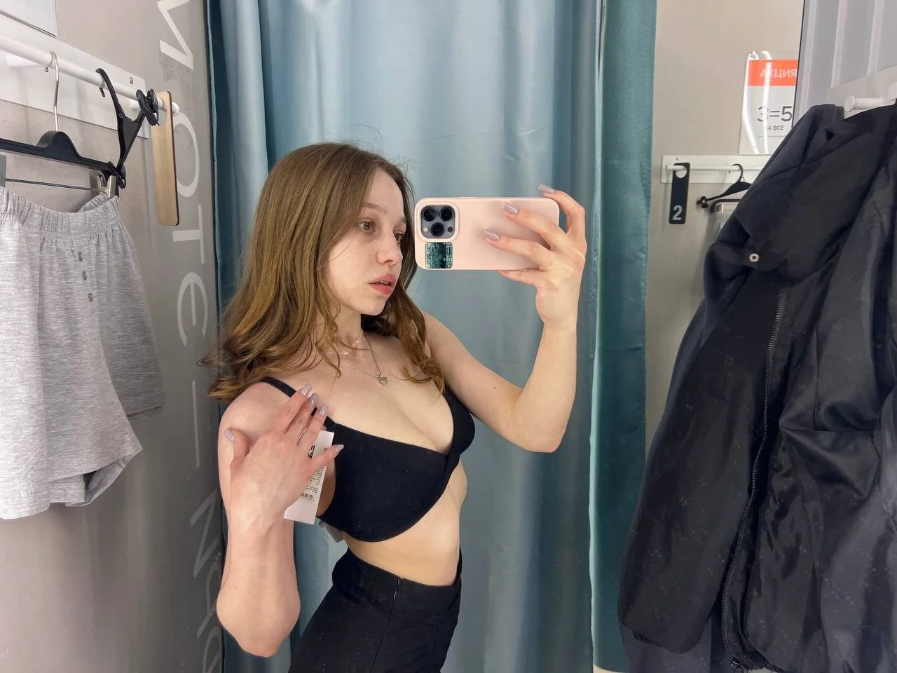 XXX Porn Photo of Nude DearEvaa 40