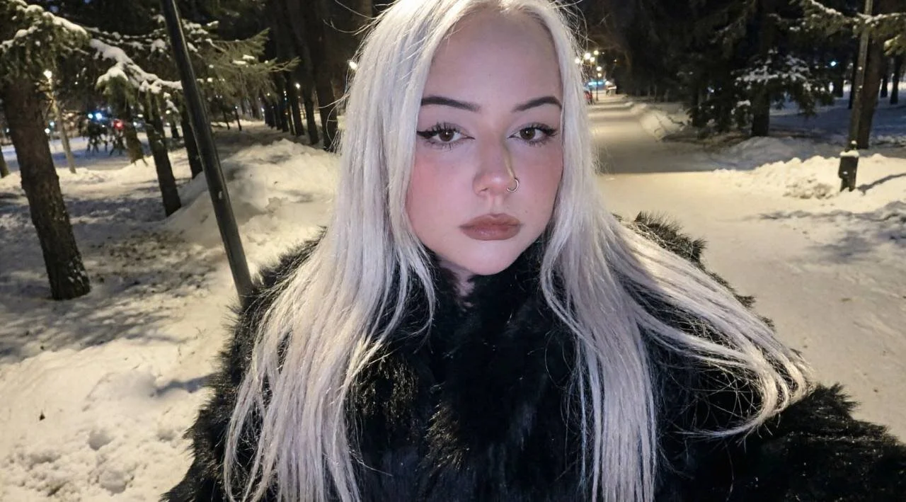 XXX Porn Photo of Nude Mona_Dream 6