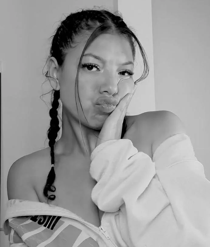 XXX Porn Photo of Nude isabella1_s 2