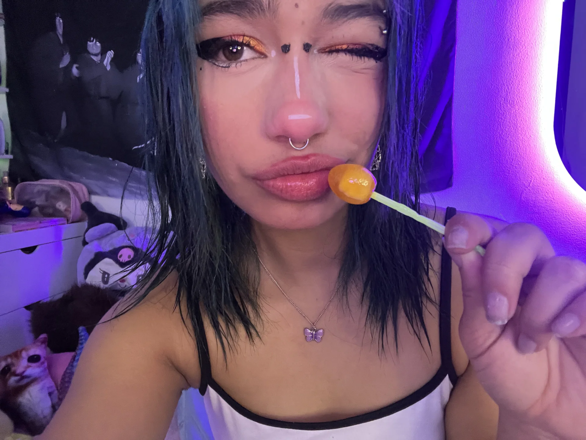 XXX Porn Photo of Nude zoeew_ 7