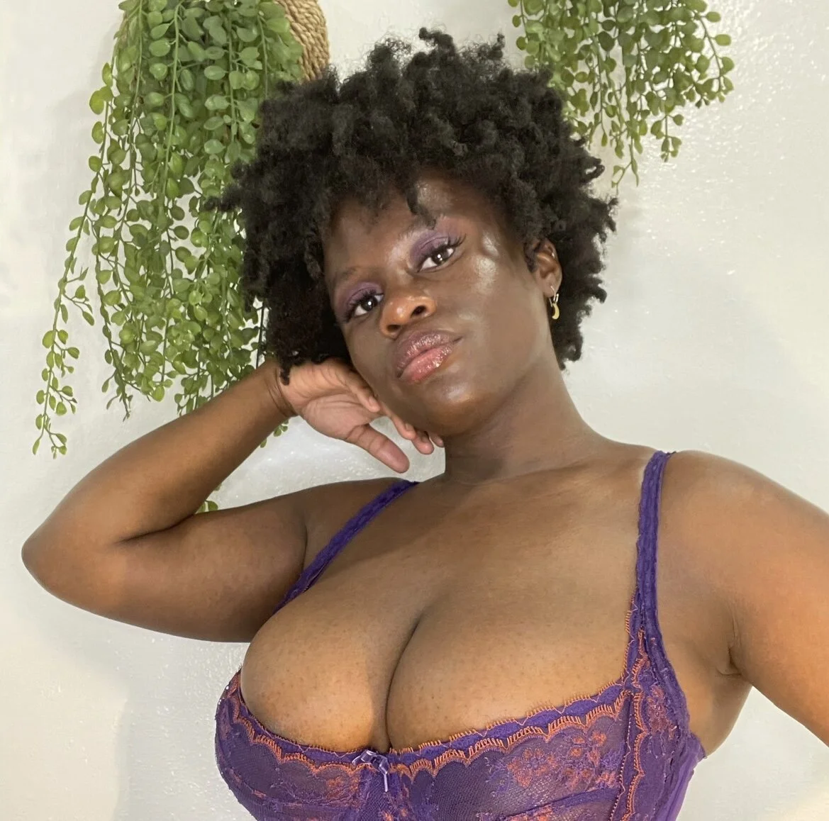 XXX Porn Photo of Nude ladiosa_selene 18