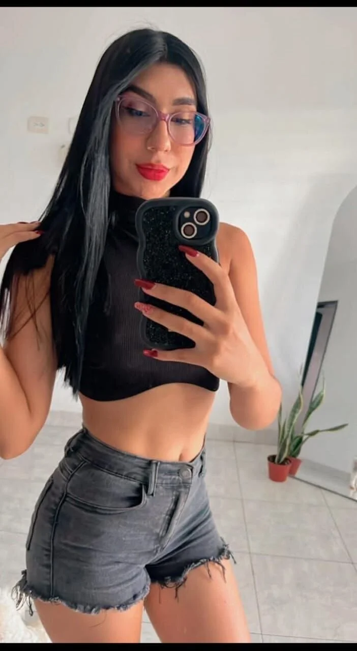 XXX Porn Photo of Nude Emma_latinasexy18 6