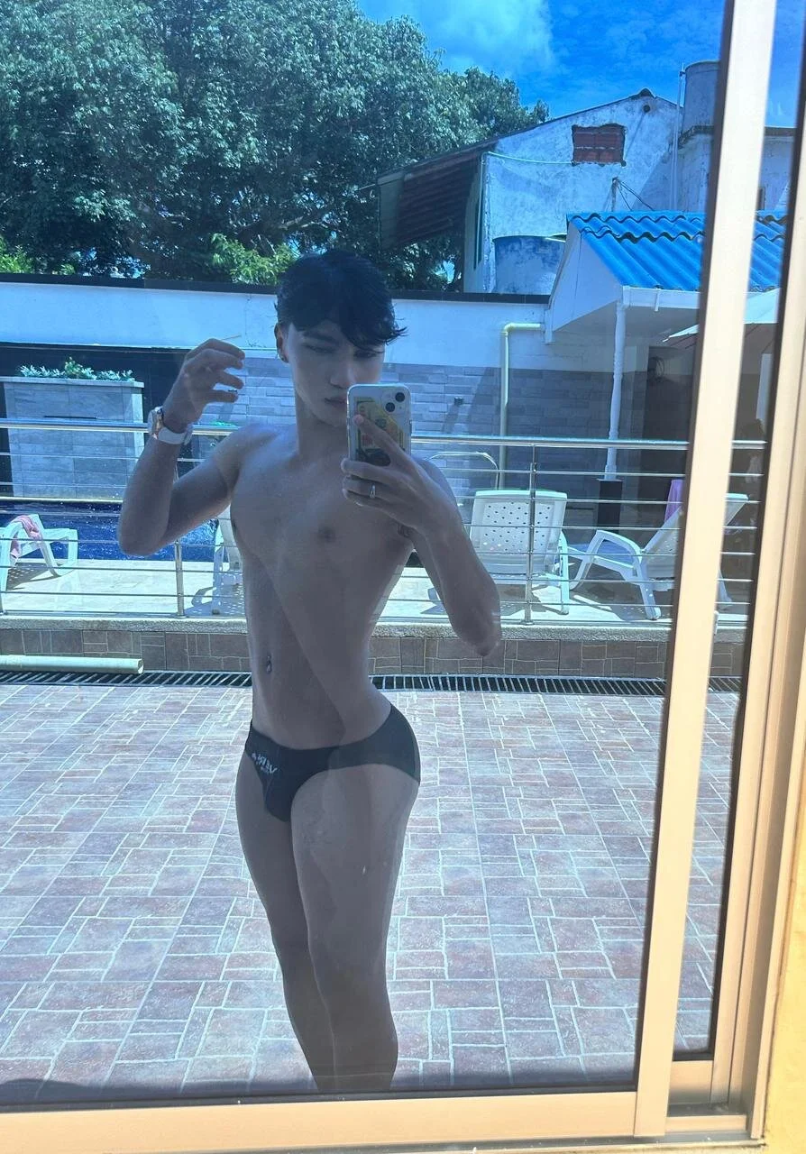 XXX Porn Photo of Nude JULII_RICO1 1