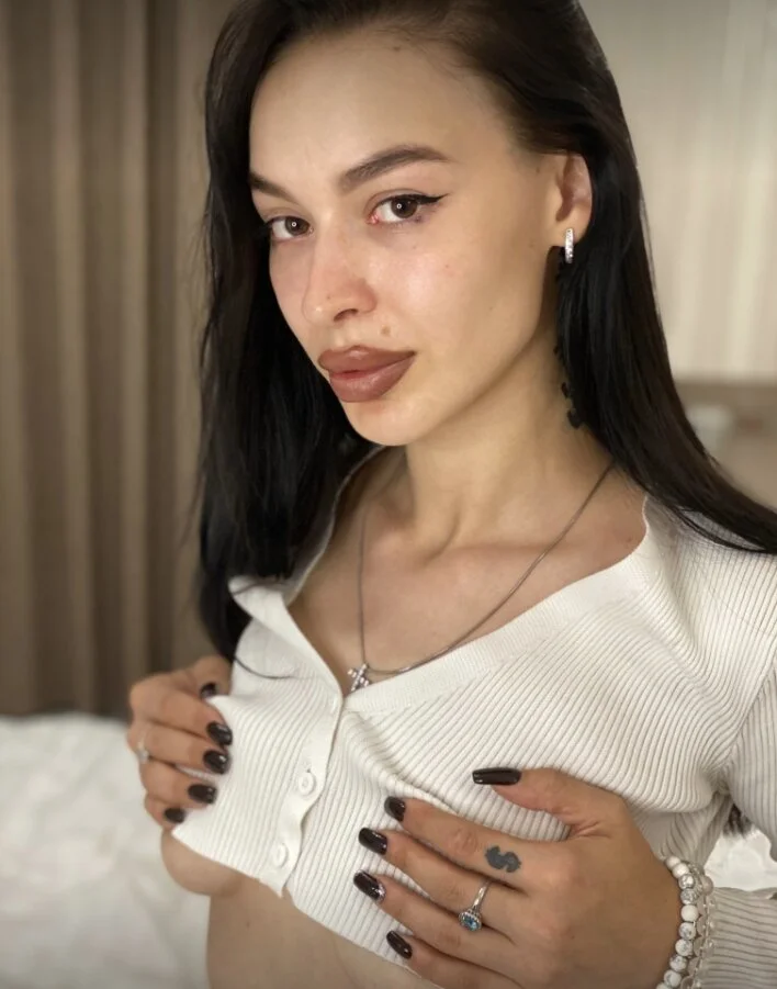 XXX Porn Photo of Nude Daphne_Darkthorn 24