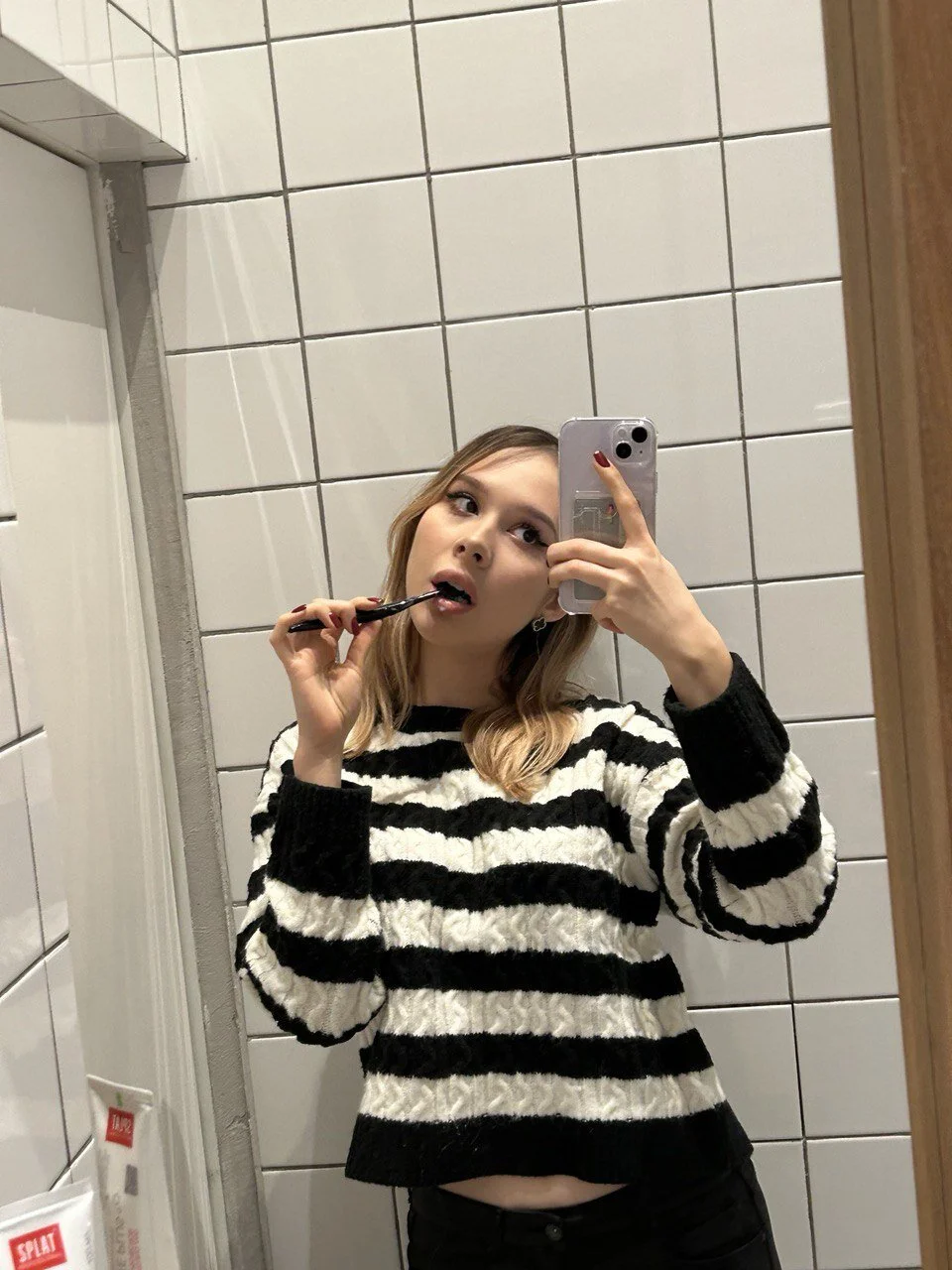 XXX Porn Photo of Nude Tella_dream 4