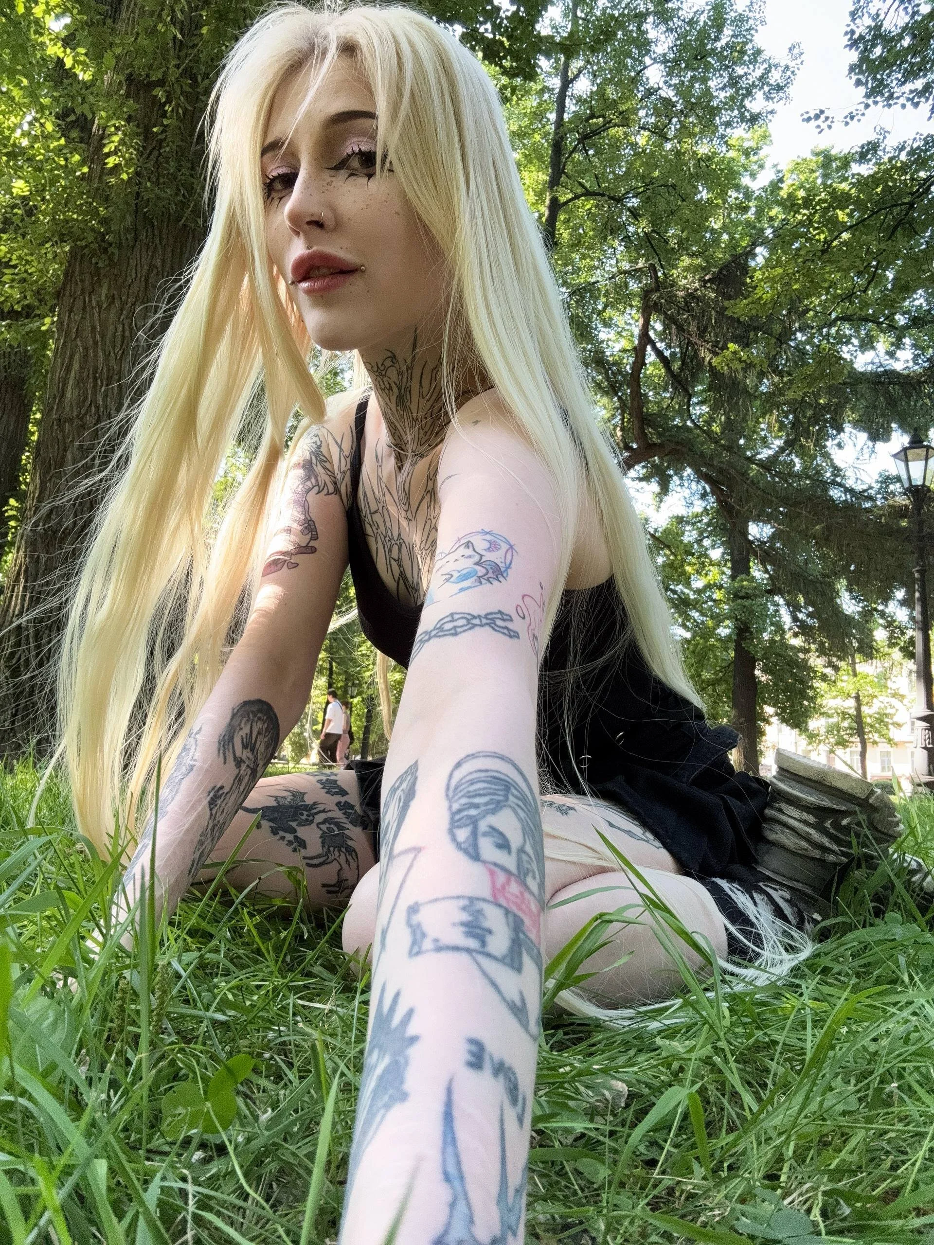 XXX Porn Photo of Nude fraulein_mooon 3