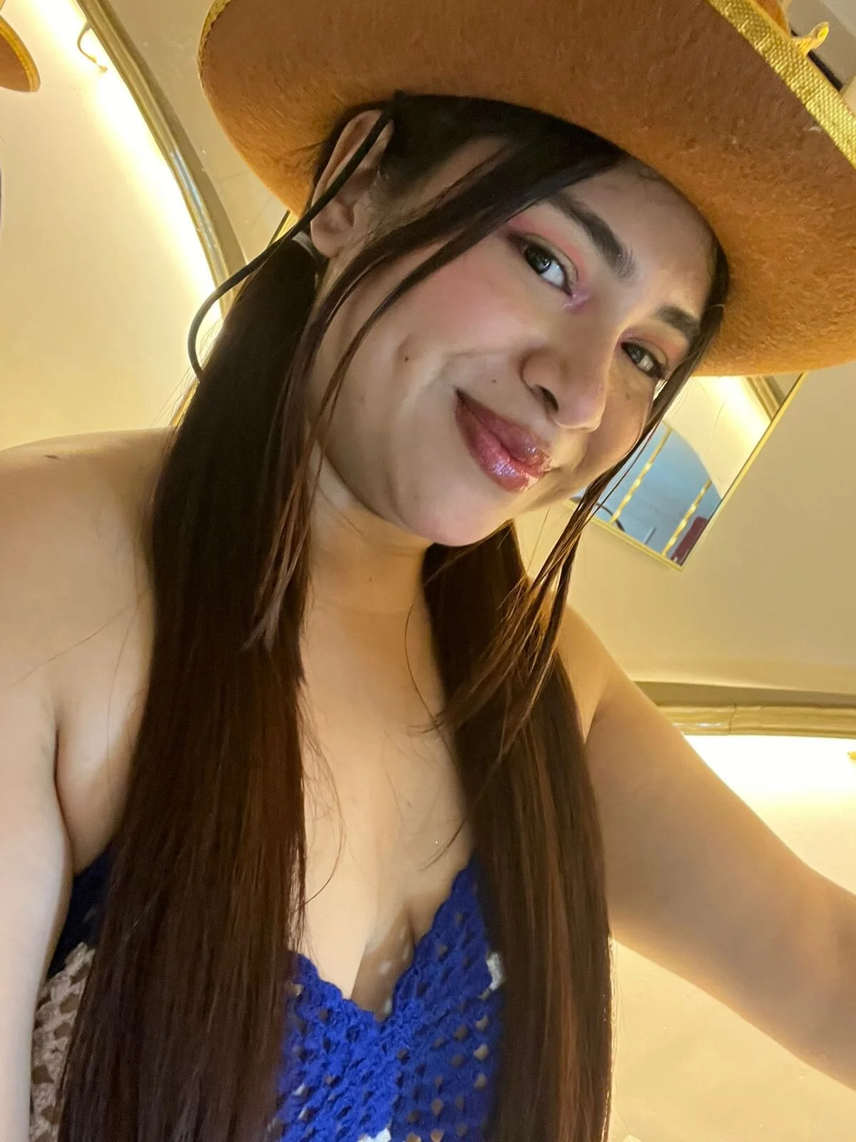 XXX Porn Photo of Nude rouxinferno_cr 75