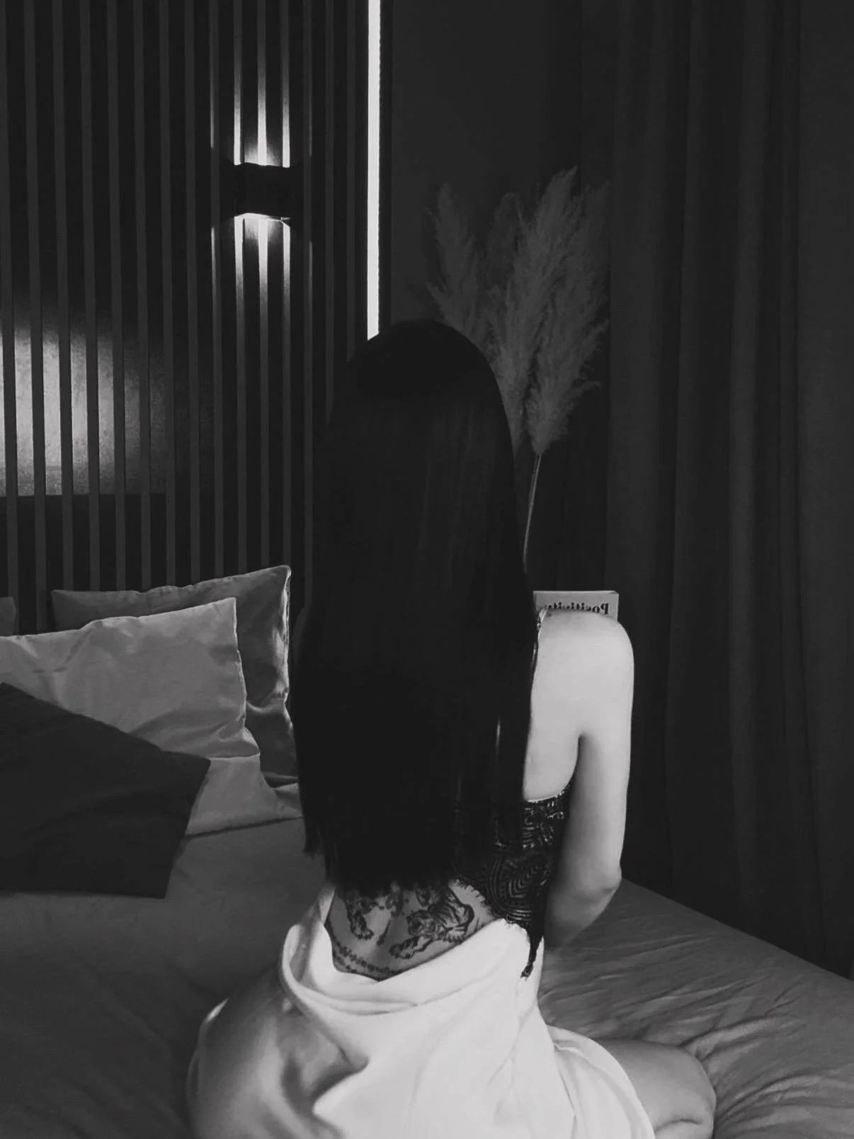 XXX Porn Photo of Nude Ohh-my-vens 1