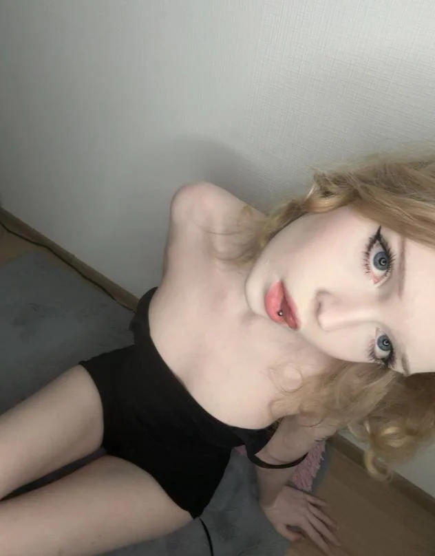 XXX Porn Photo of Nude evetease 5