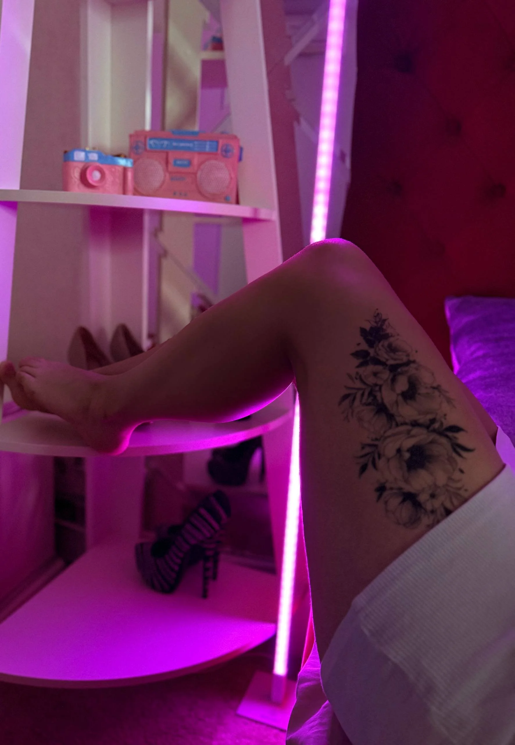 XXX Porn Photo of Nude Livia_Shy 11