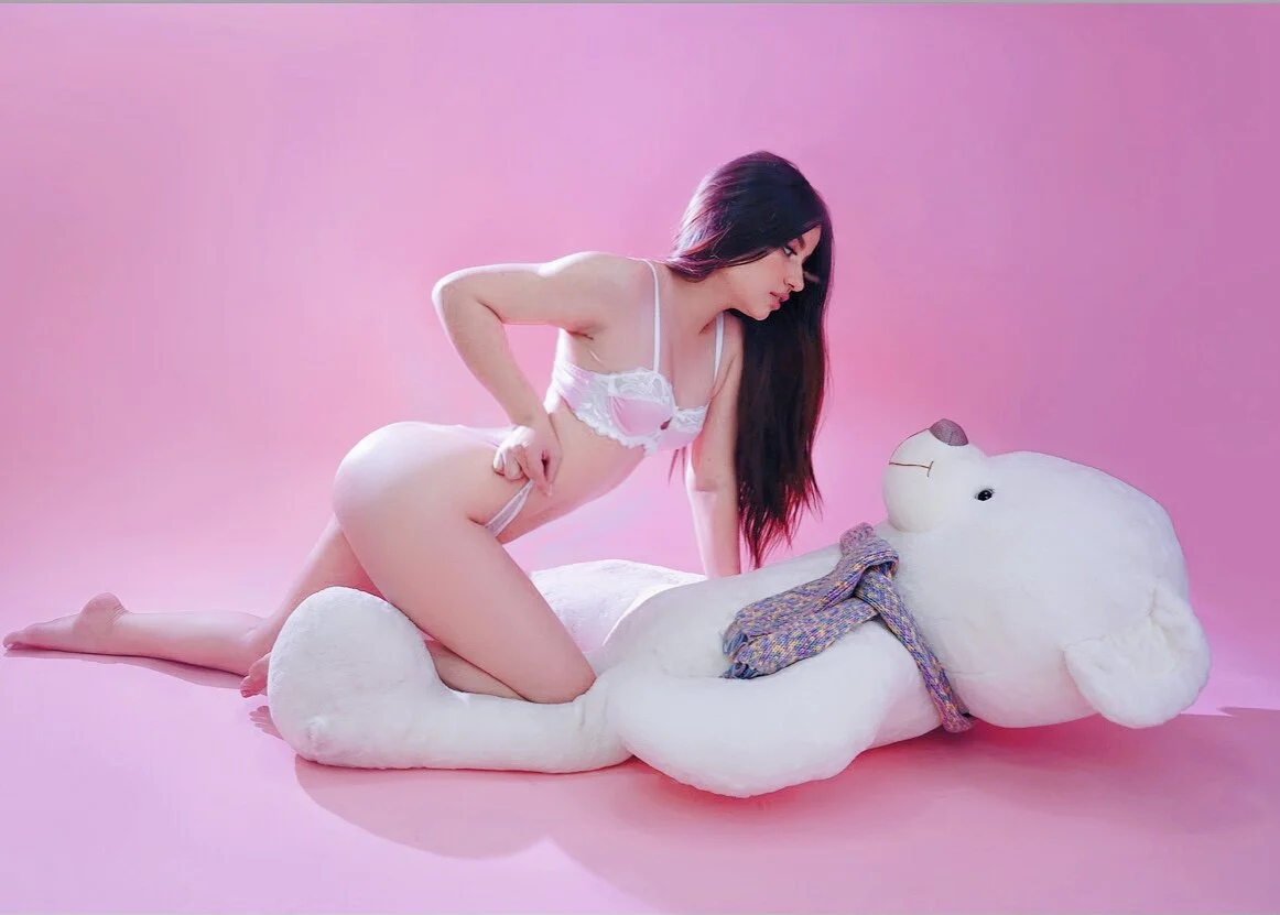XXX Porn Photo of Nude MiaDunoff 40