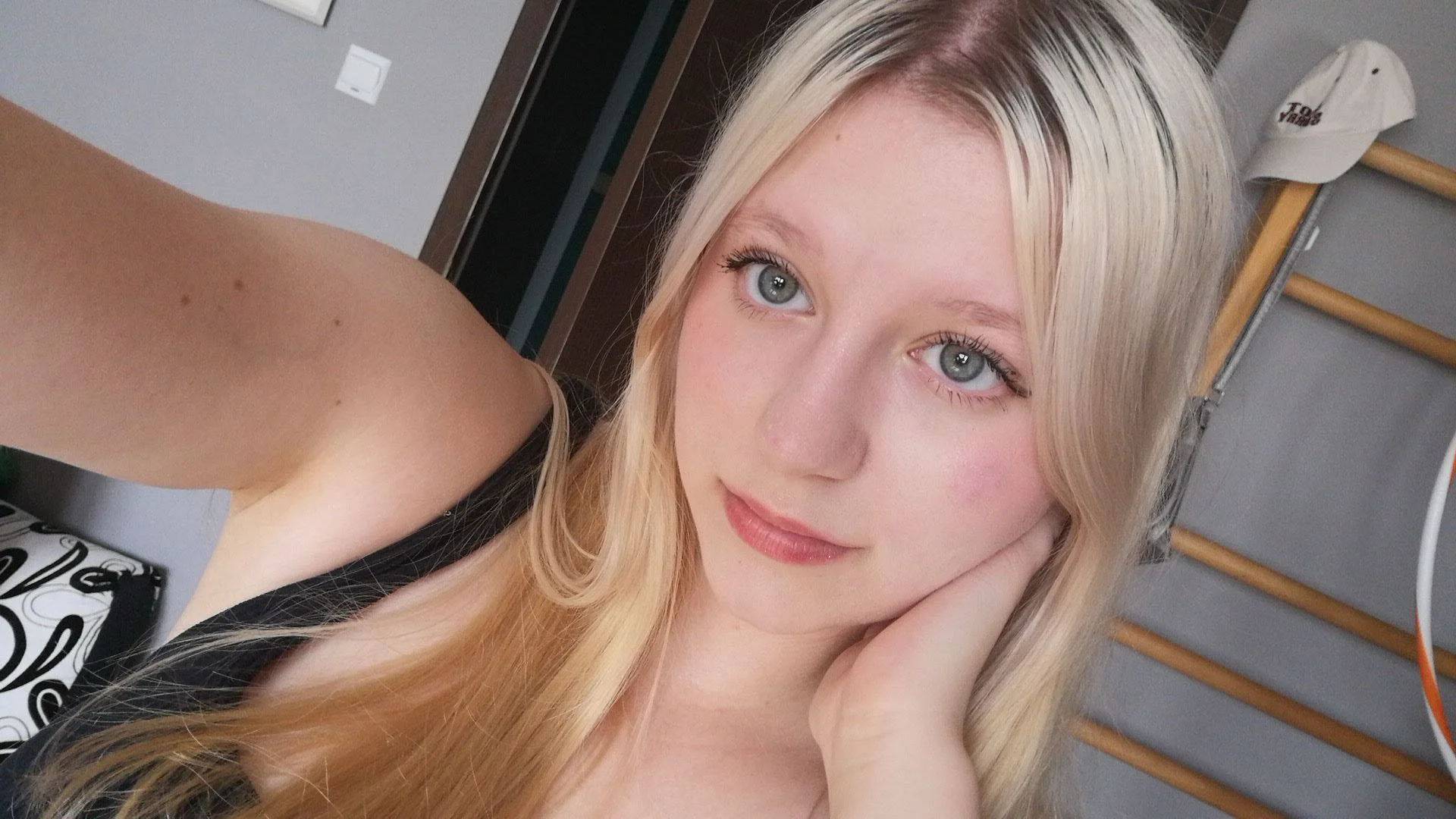 XXX Porn Photo of Nude LenaSecret19 7