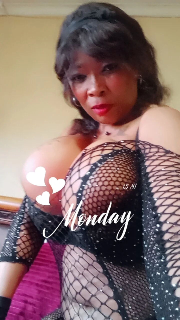 XXX Porn Photo of Nude Gucci_Bx 30