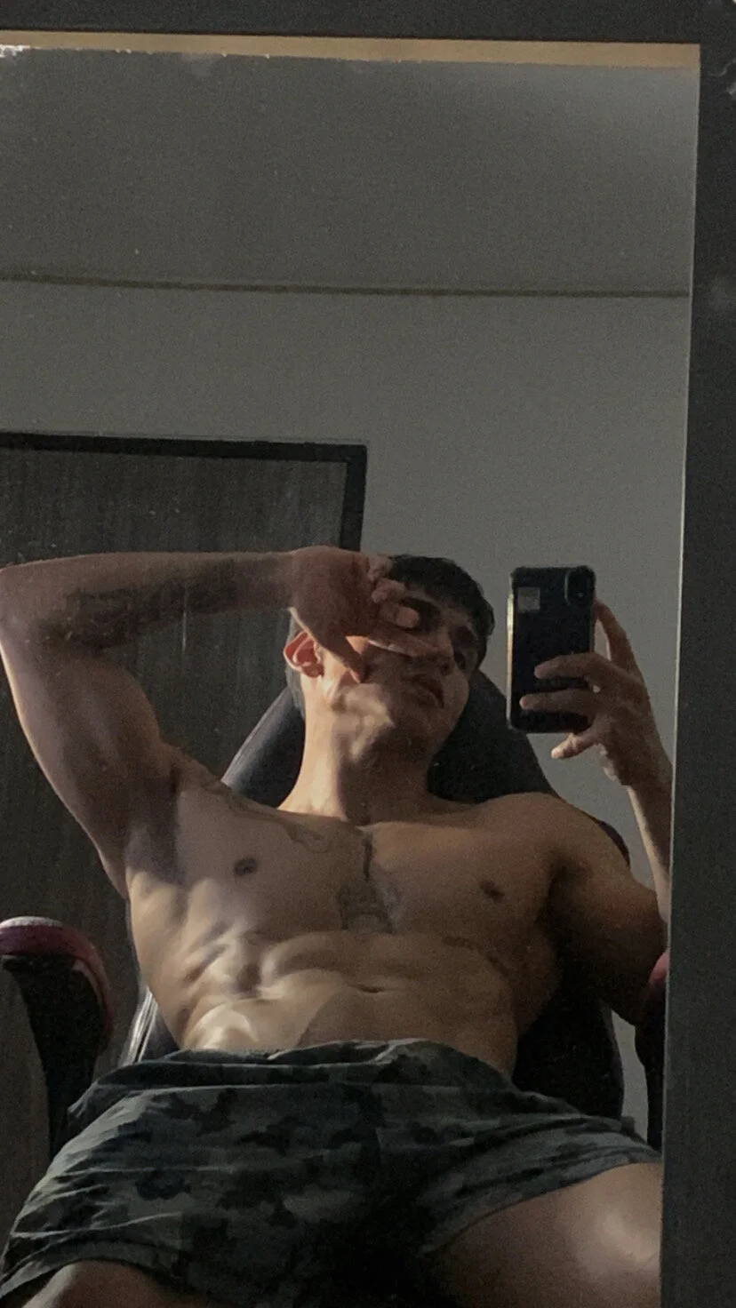XXX Porn Photo of Nude muscle_boyhorny 155