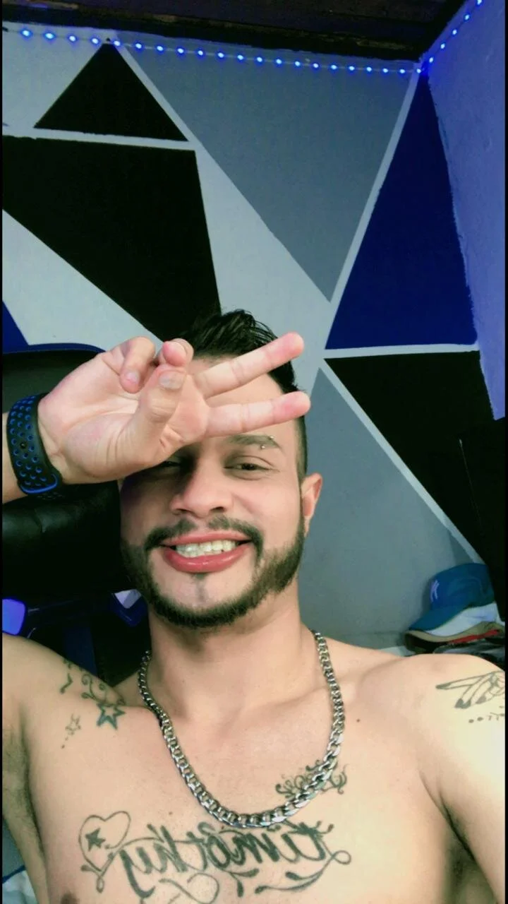 XXX Porn Photo of Nude Sebastian_lugo 23