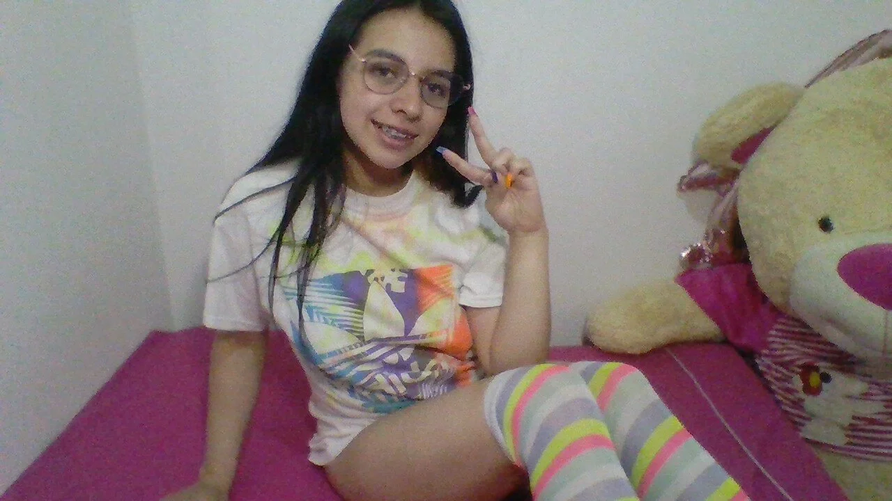 XXX Porn Photo of Nude Maggie_Fox3 23