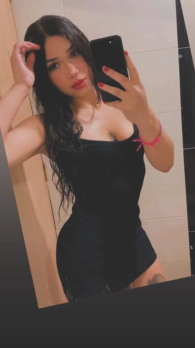 XXX Porn Photo of Nude Molly18_ 2
