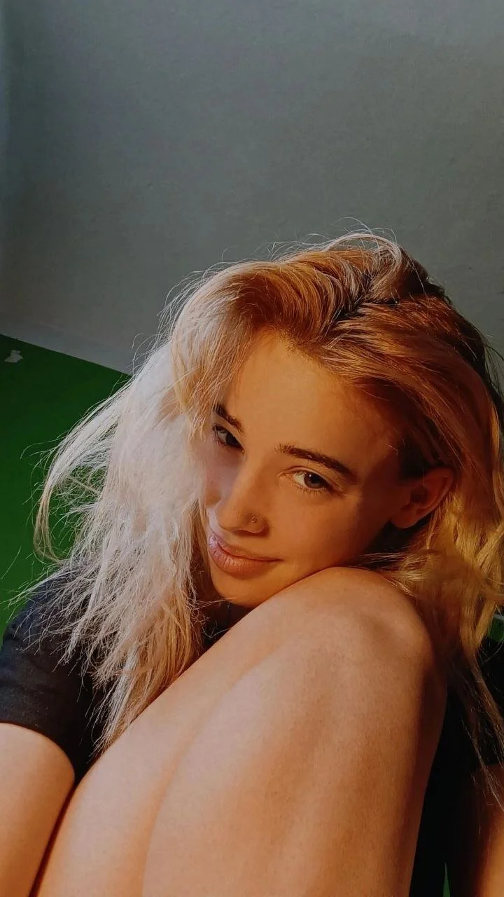 XXX Porn Photo of Nude Kathleen_Henderson 4