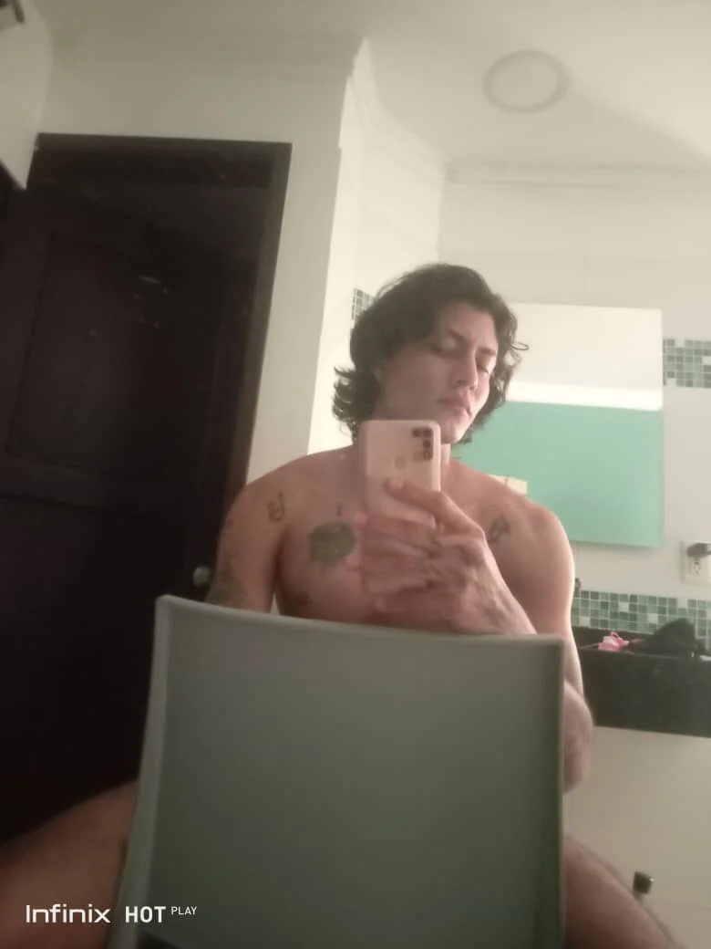XXX Porn Photo of Nude Damian_Romanoff 2