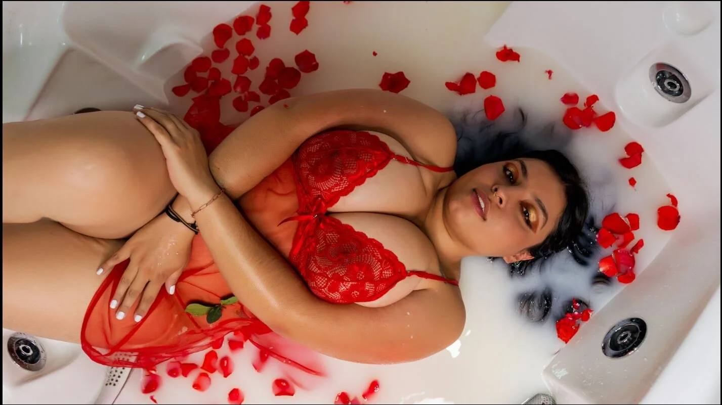 XXX Porn Photo of Nude karo_linee1 5