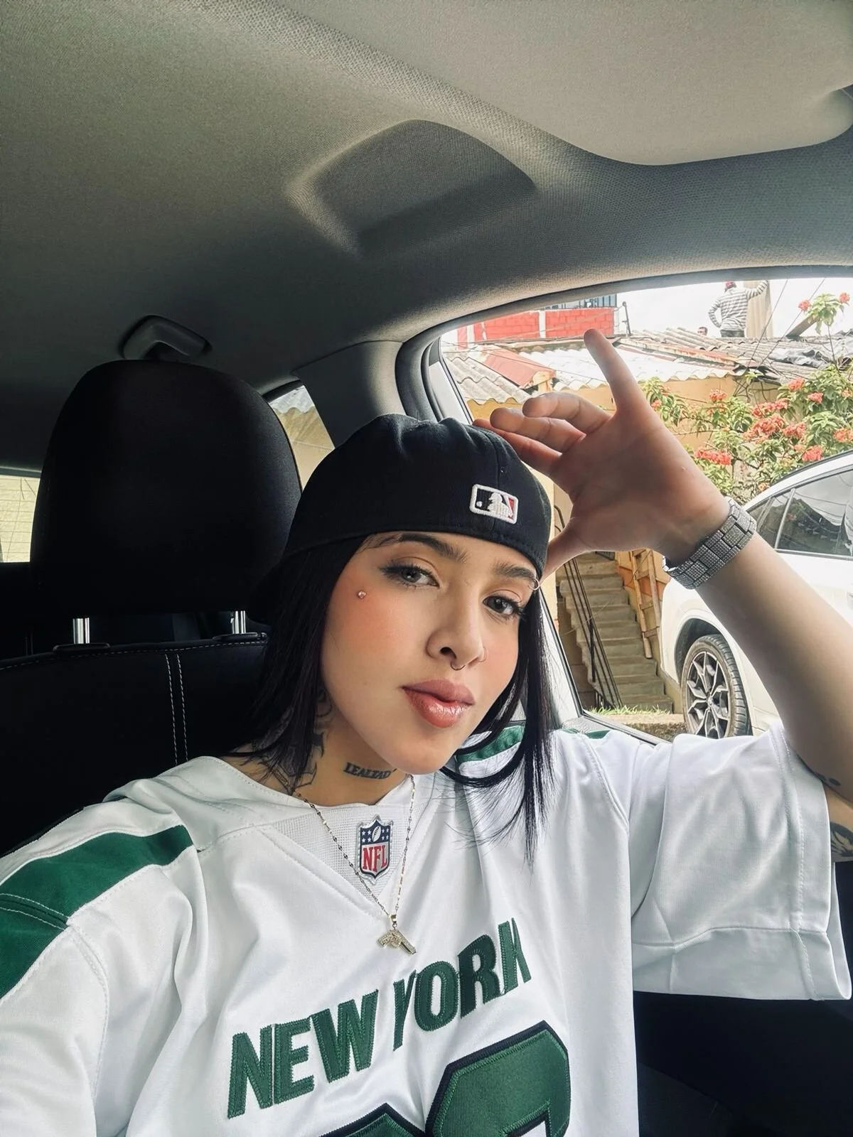 XXX Porn Photo of Nude Gangster_Girl 4