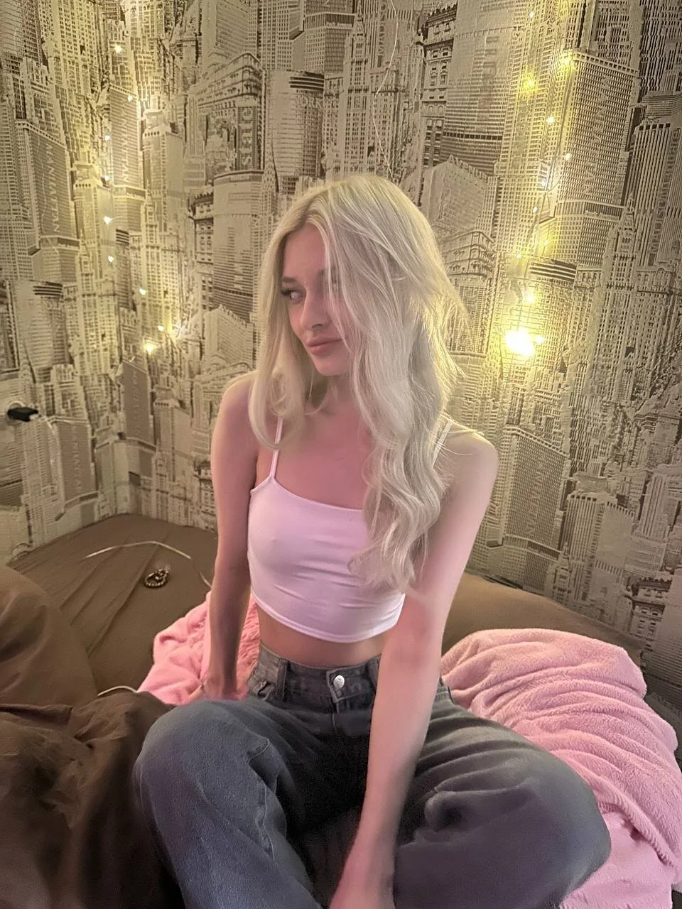 XXX Porn Photo of Nude avrorasky 4