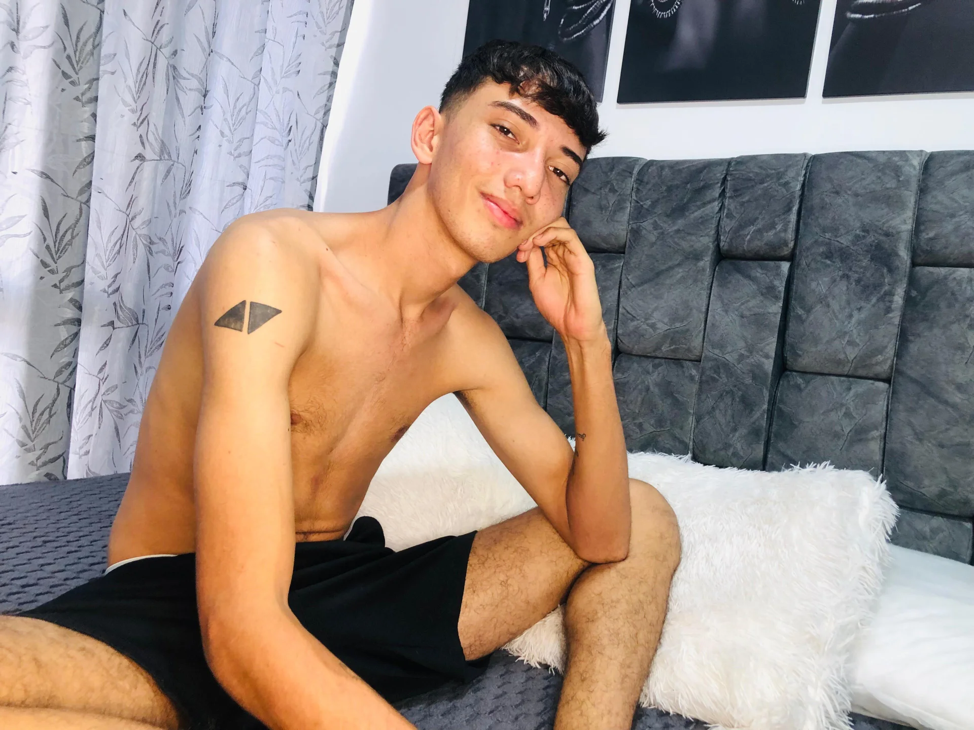 XXX Porn Photo of Nude Maikol_Ortiz 3