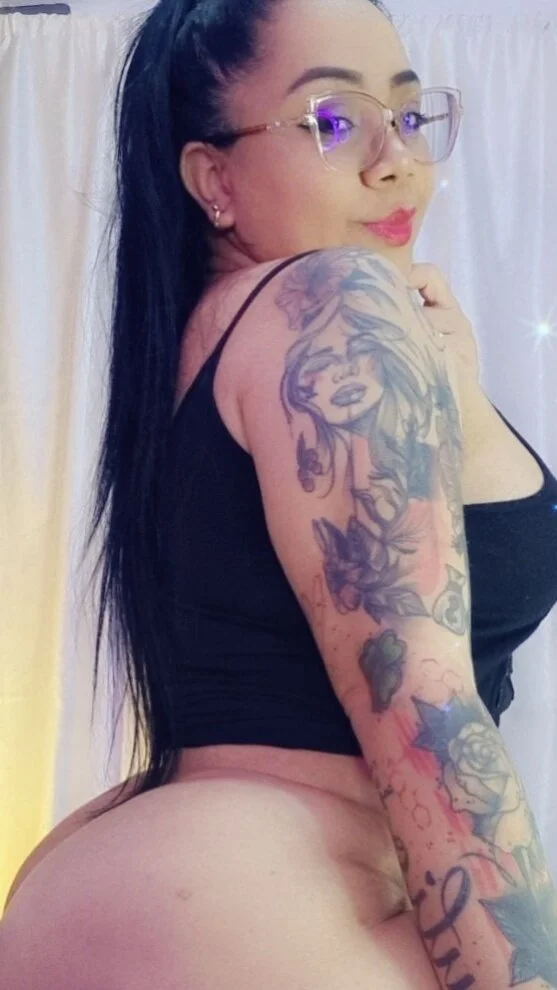 XXX Porn Photo of Nude VeronicaBrunette 1