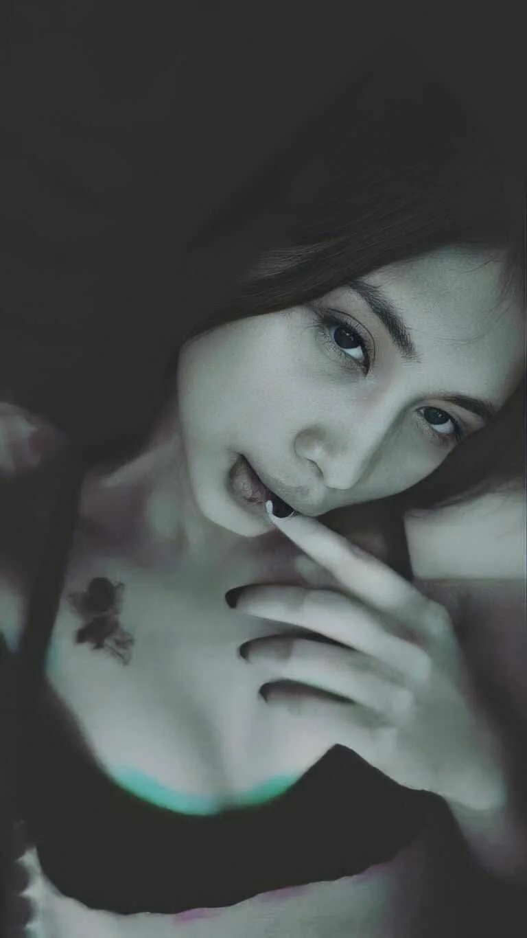 XXX Porn Photo of Nude sweetasian_zoe 1