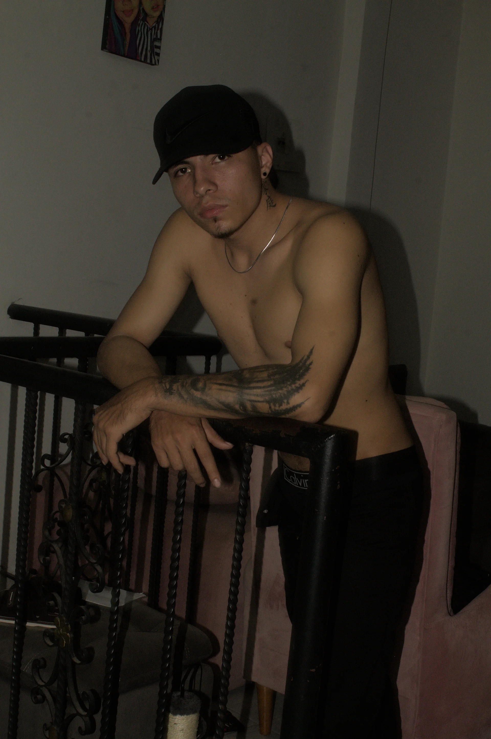 XXX Porn Photo of Nude LoganGreys 27