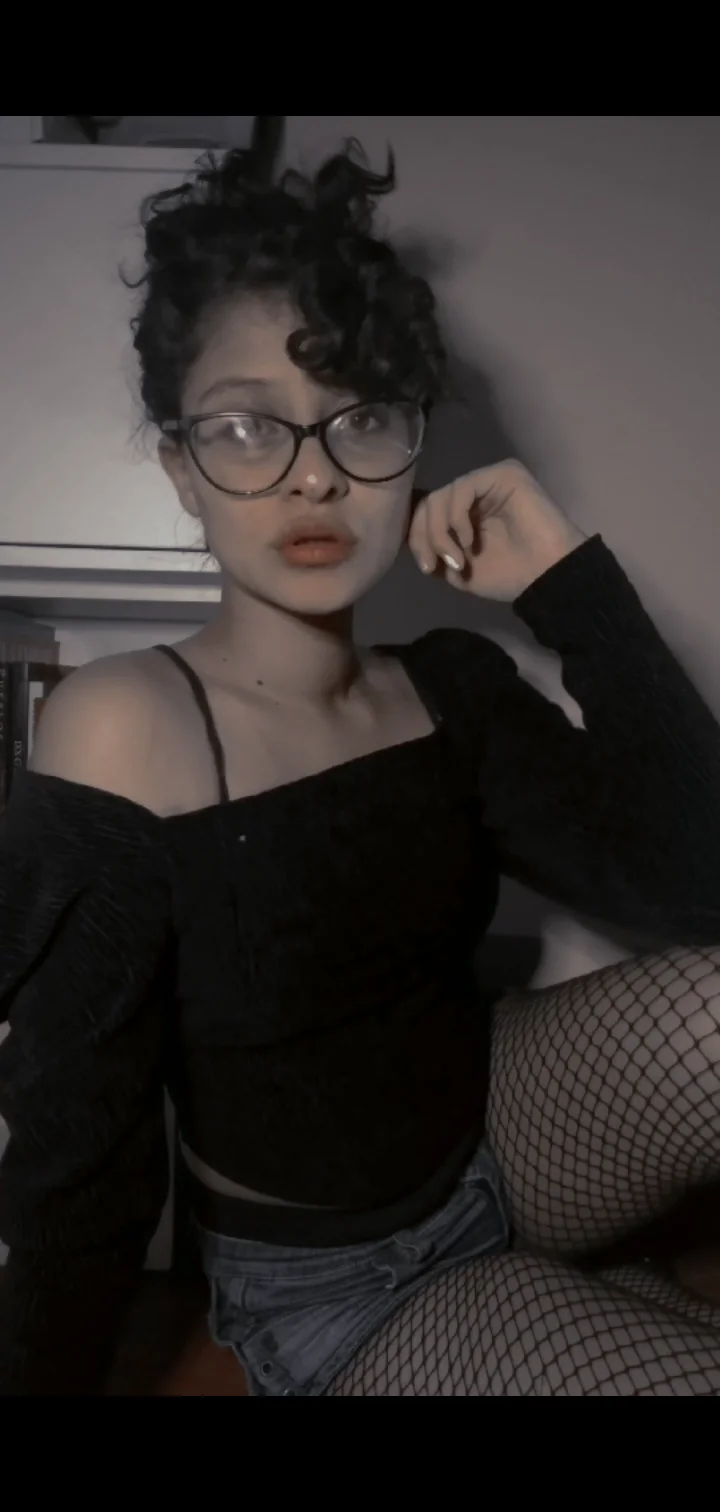 XXX Porn Photo of Nude mac-sara 5