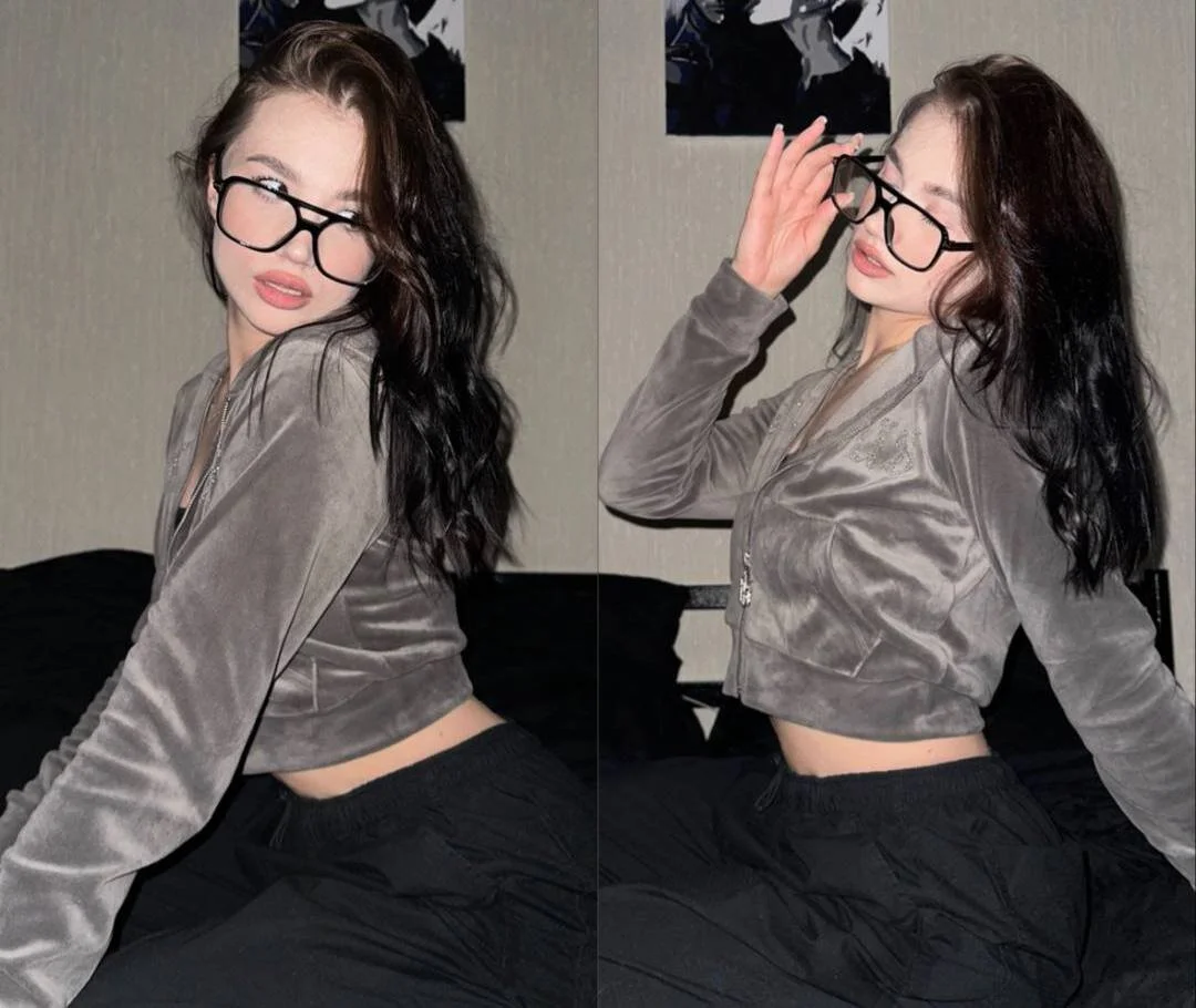 XXX Porn Photo of Nude LourieLinsey 6