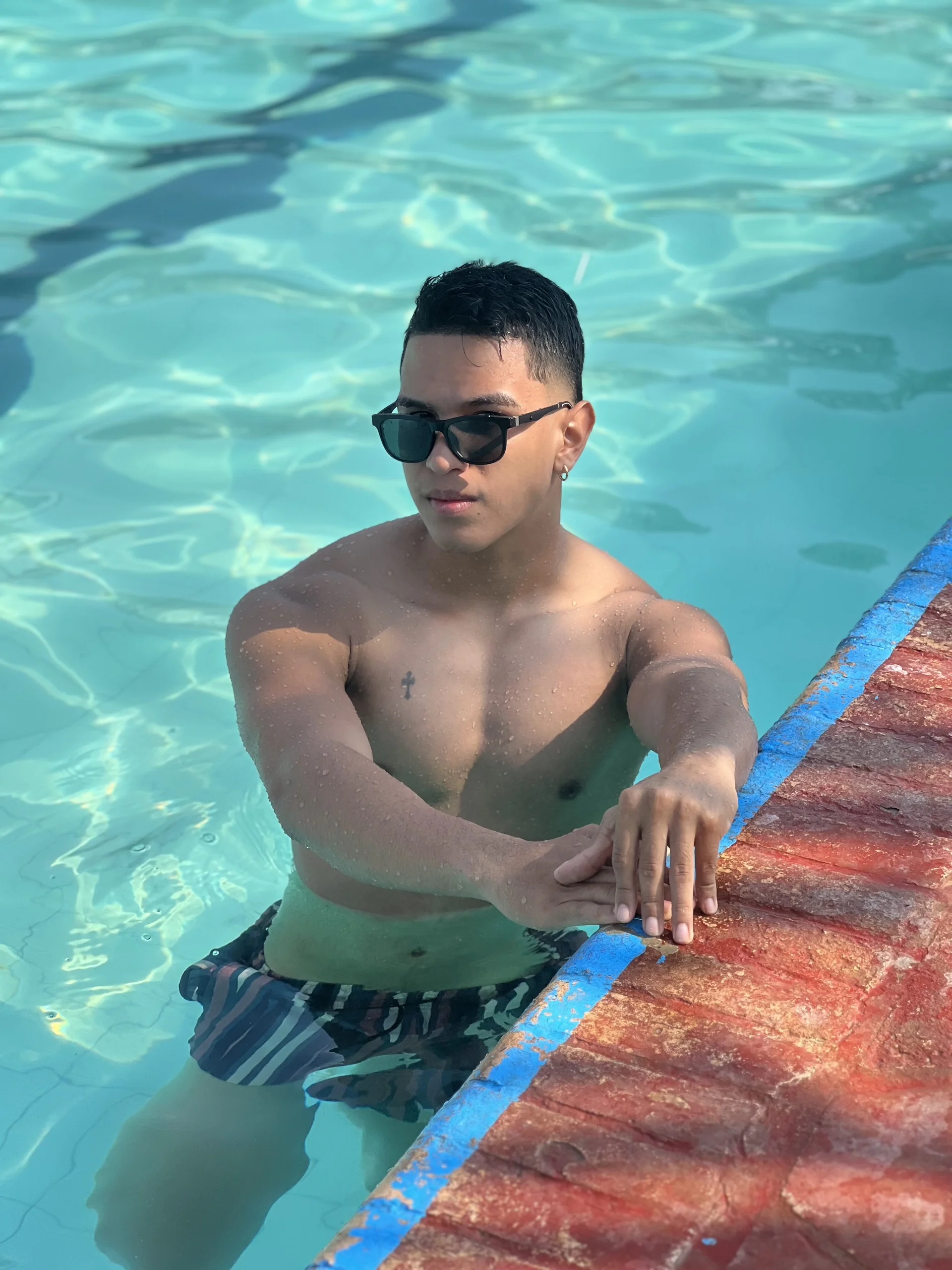 XXX Porn Photo of Nude Taylor_John 2