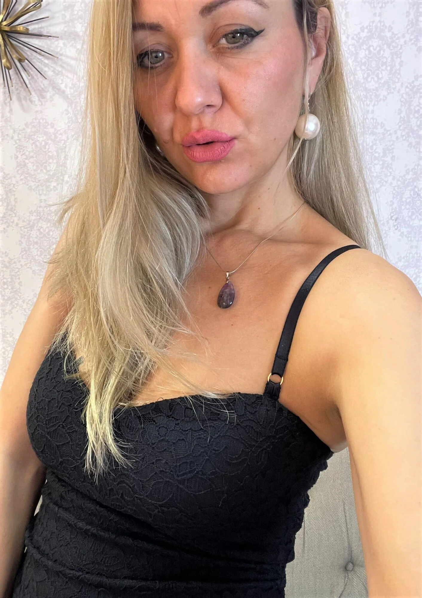XXX Porn Photo of Nude EllaMilf_ 41