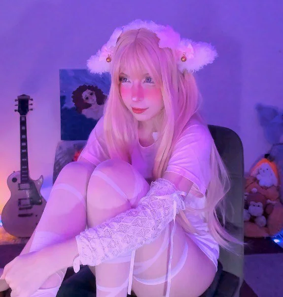XXX Porn Photo of Nude bluelen 259