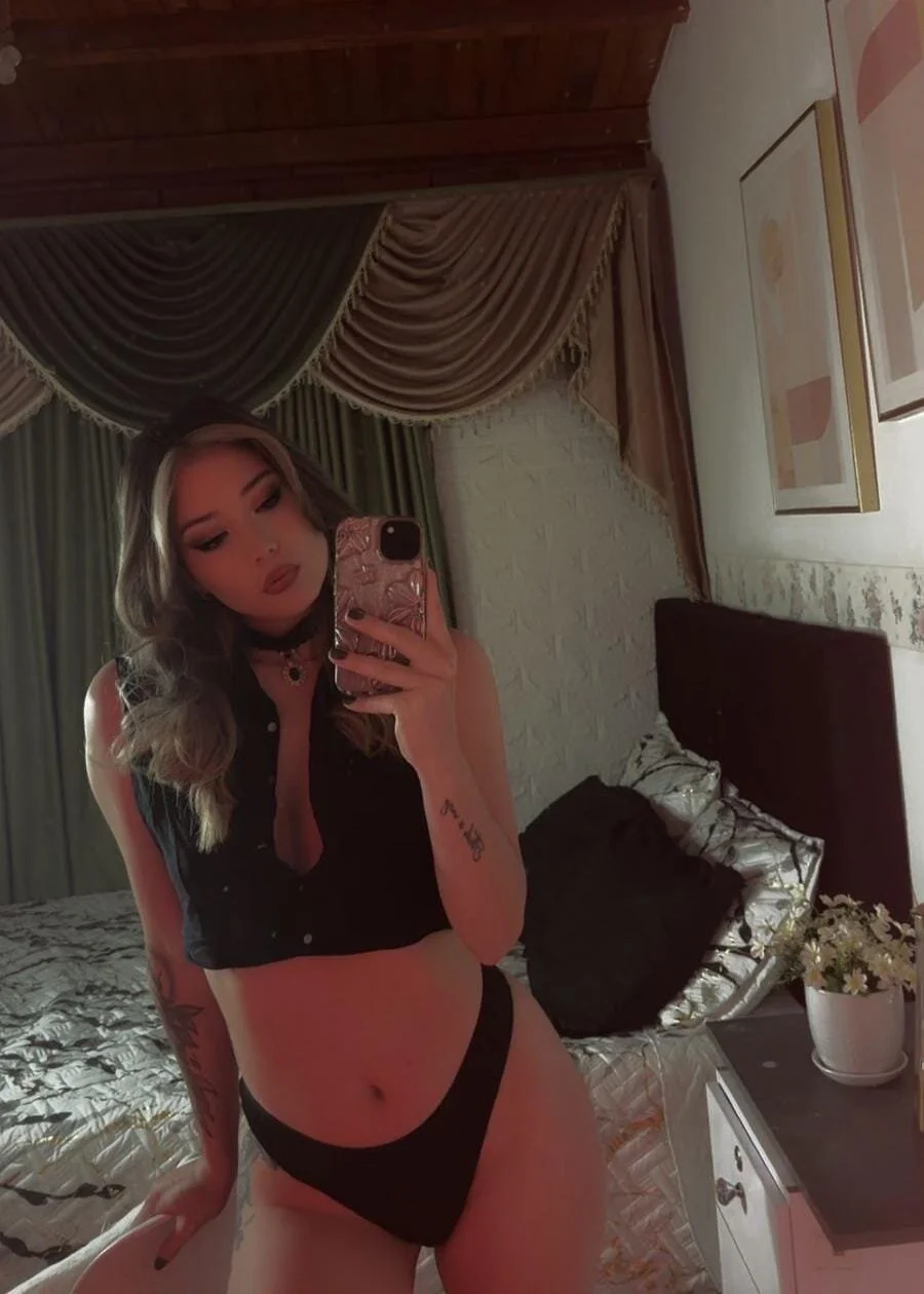 XXX Porn Photo of Nude Eliih_01 1
