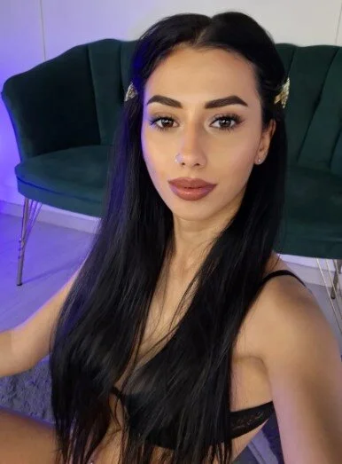 XXX Porn Photo of Nude TiaCyrrus 1