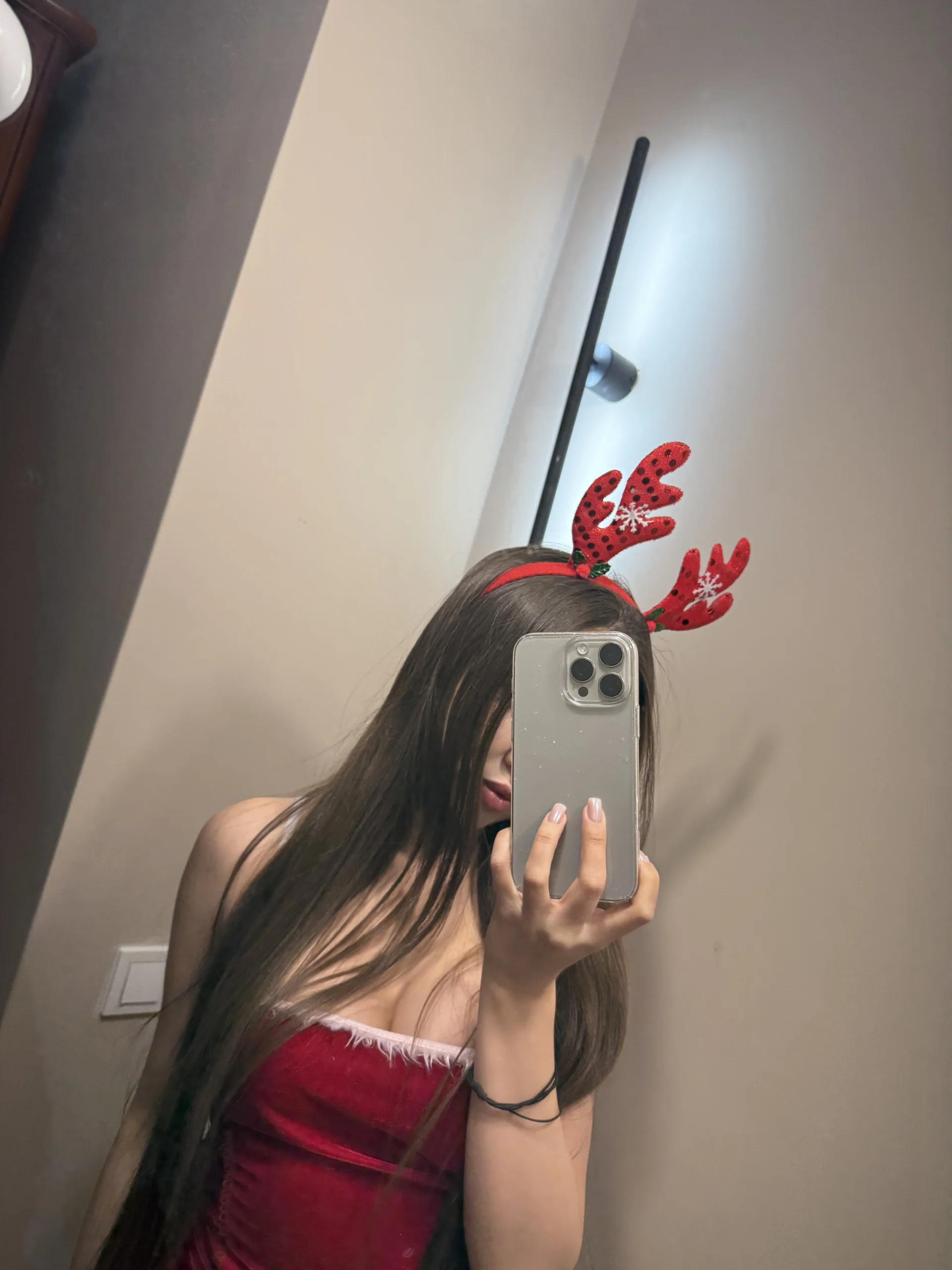 XXX Porn Photo of Nude Amelyisthatyou 2