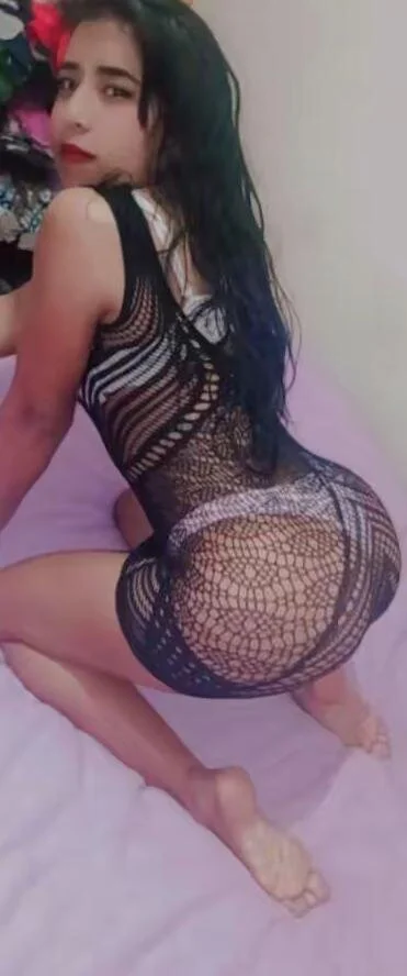 XXX Porn Photo of Nude evelynnice19 17
