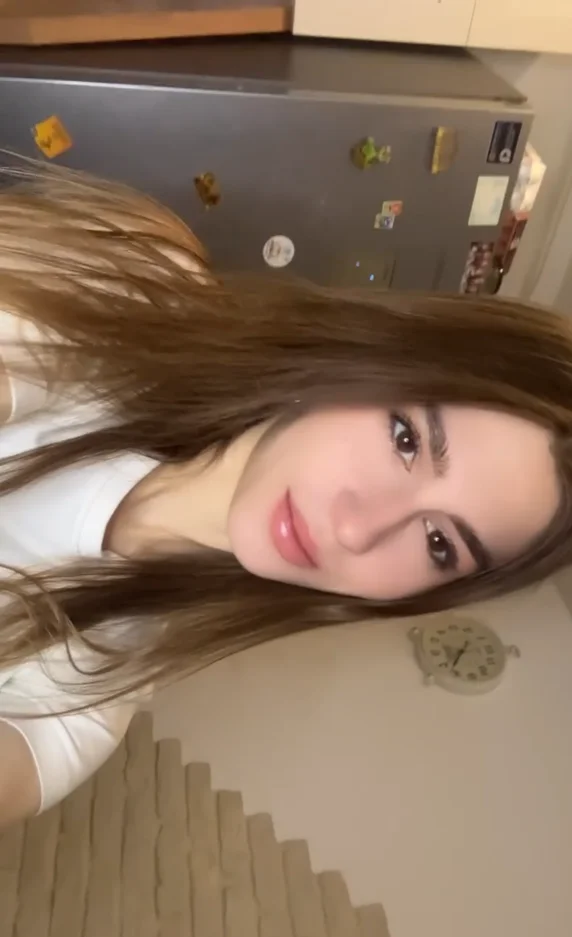 XXX Porn Photo of Nude ZaraGuyette 8