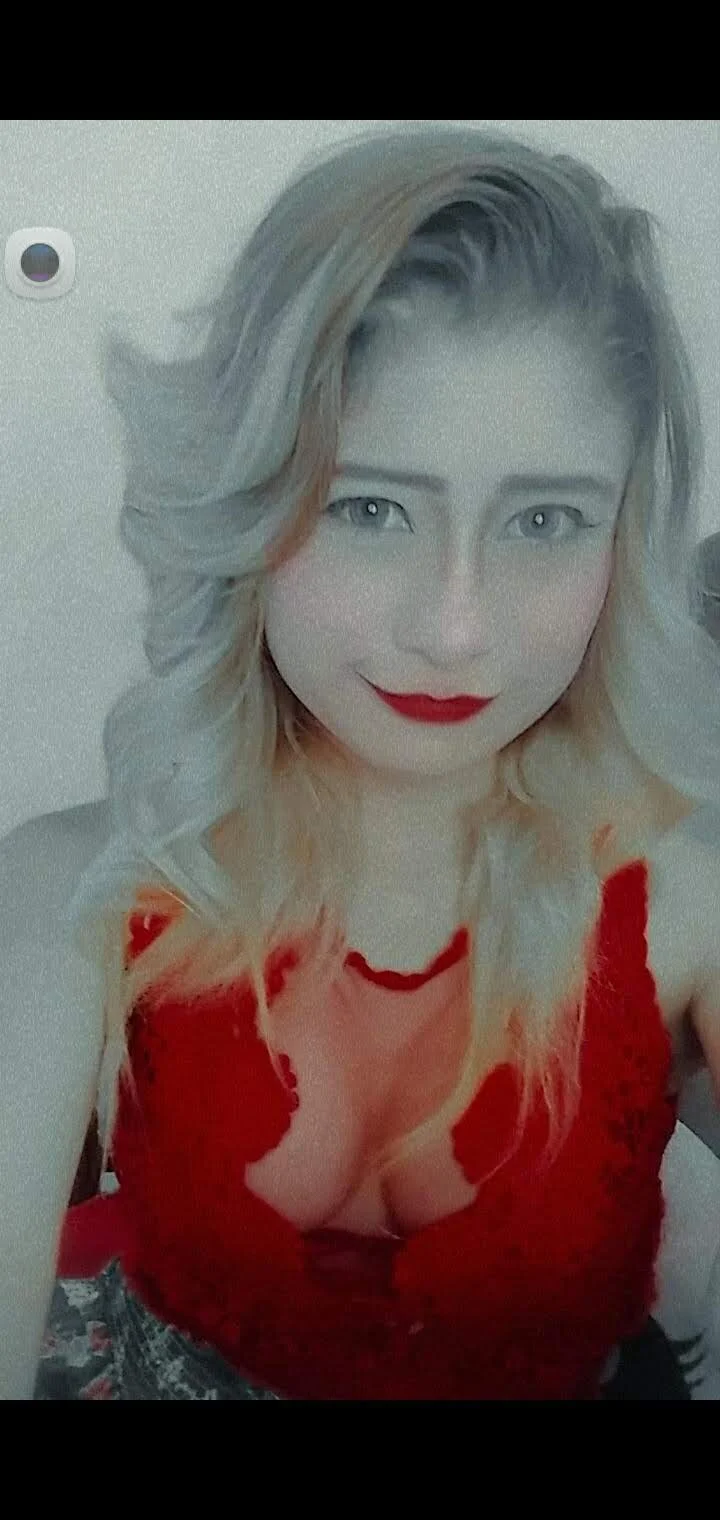 XXX Porn Photo of Nude AnnieLorin 6