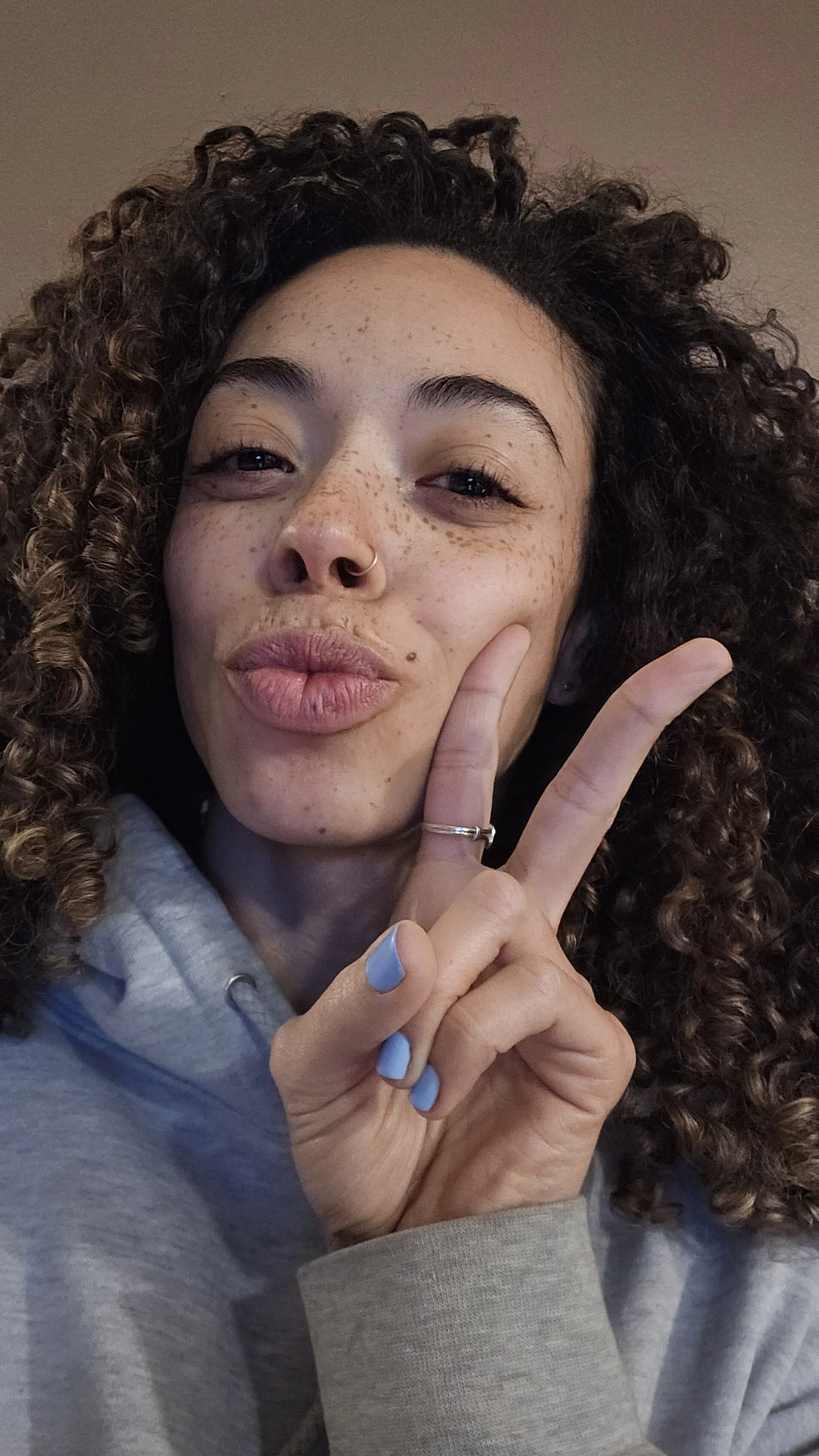 XXX Porn Photo of Nude gunzinrose 2