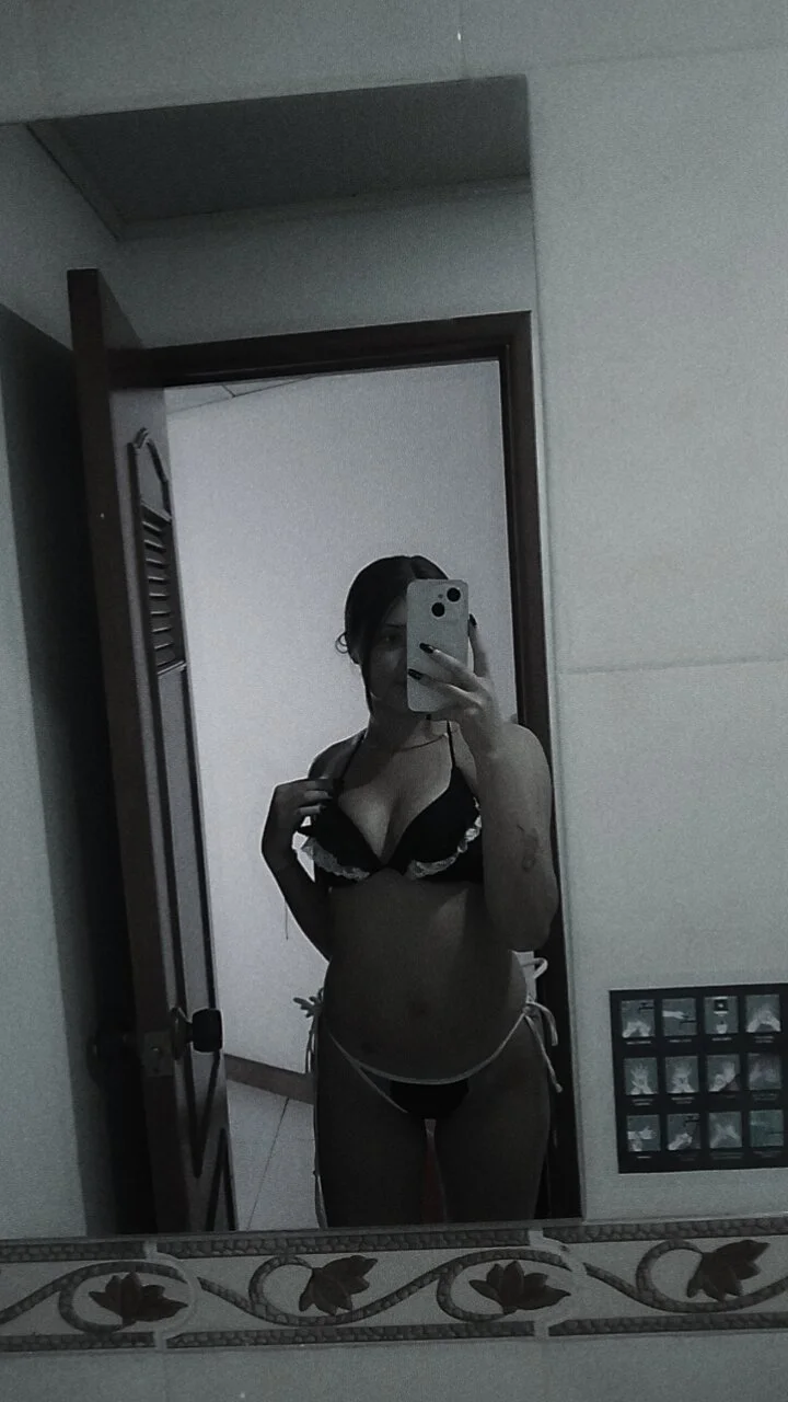 XXX Porn Photo of Nude Kari_Velez 6