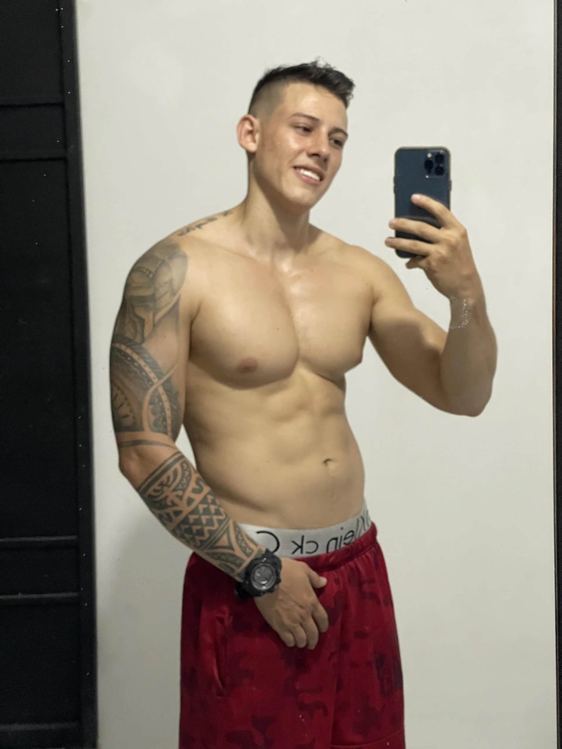 XXX Porn Photo of Nude Muscle_King_Cum 58