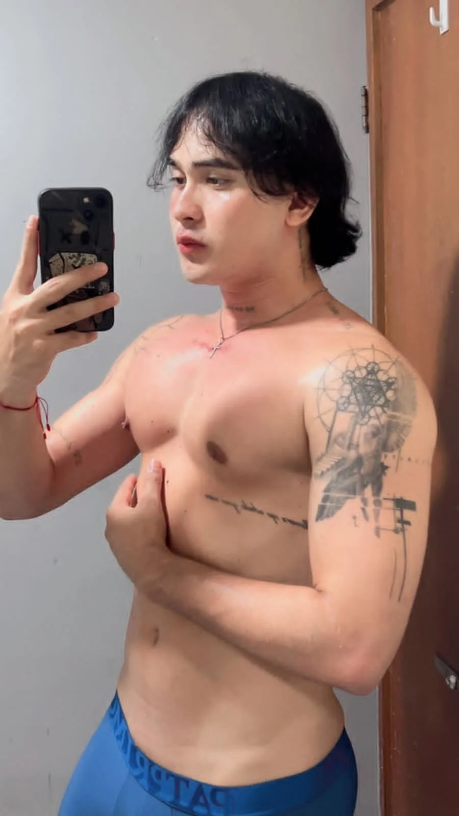 XXX Porn Photo of Nude ithan_beaker_22 1