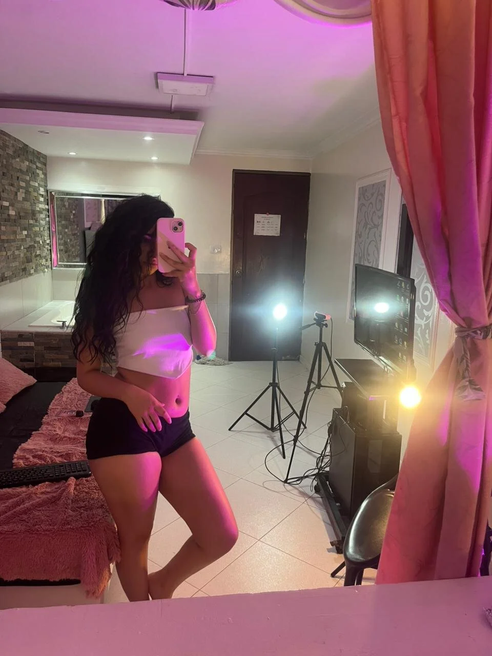 XXX Porn Photo of Nude Aurora_Ellis_ 4