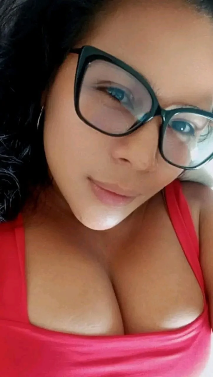 XXX Porn Photo of Nude LizzyFoxxy 4